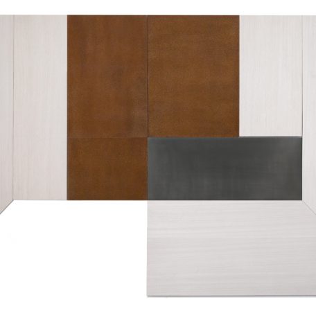 CUARTO BLANCO OXIDO, Madera Egipcia Laminada, Plomo y Acero / Aluminio 165 x 280 cm, 2018, Edición 173